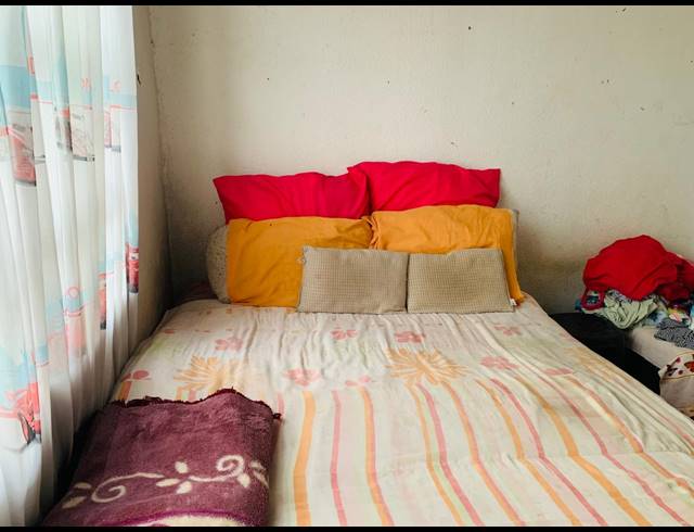 2 BEDROOM FREESTANDING FOR SALE IN TSAKANE EXT 11
